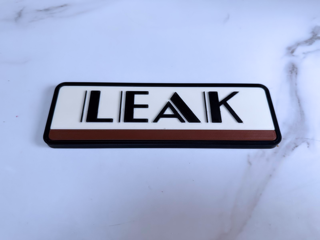 Leak Inspired Retro Hi-Fi Wall Plaque, Matte Black, White & Brown, 22cm