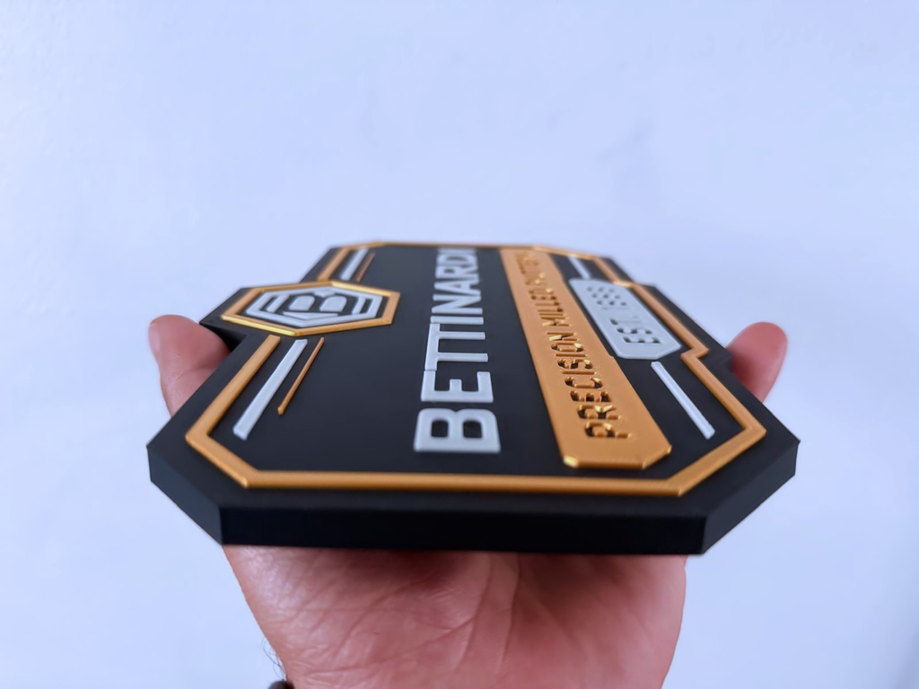 Bettinardi Putters Inspired Golf Wall Plaque, Black Gold & White, 22cm
