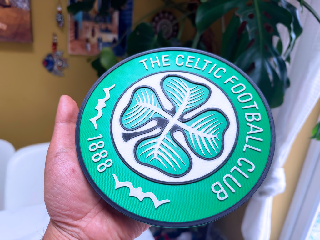 Celtic FC Inspired Round Wall Plaque, Green & White, 18cm